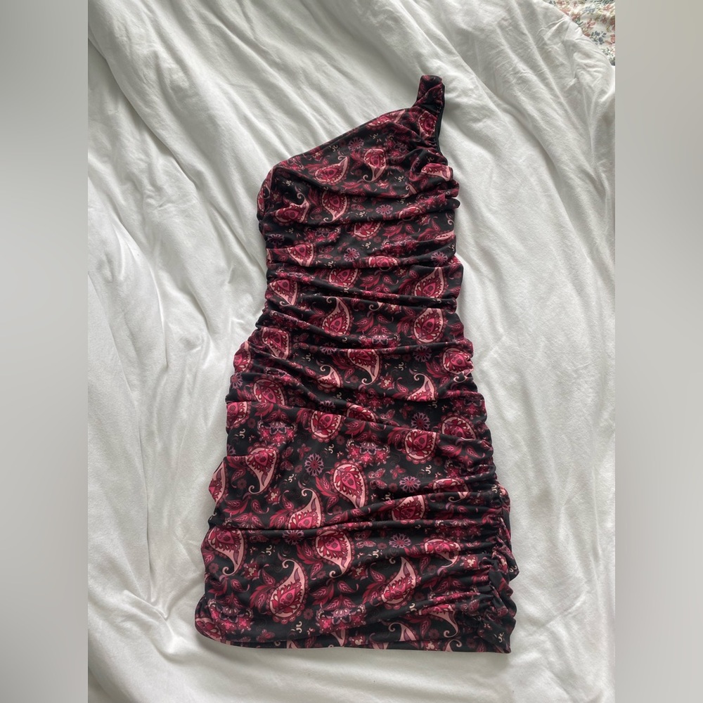 Tiger Mist One-Shoulder Paisley Mini Dress - Black and Pink
